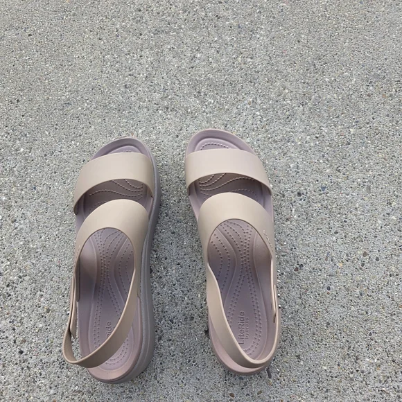 Litestride By Crocs Women’s Classic Platform Sandal in Blush Size 11 - Picture 12 of 12